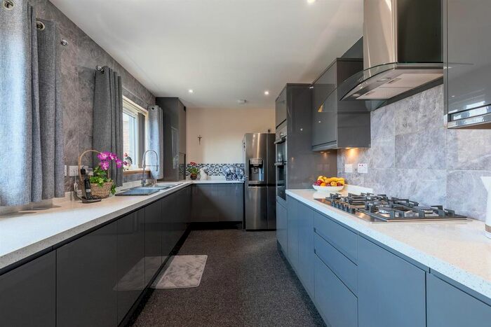 3 Bedroom Detached House For Sale In North Street, Burrelton, Blairgowrie, PH13