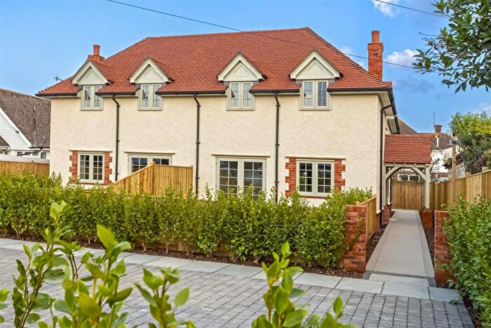 4 Bedroom Semi-Detached House To Rent In East Avenue, Goring-By-Sea, BN12
