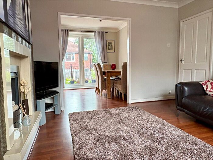 3 Bedroom Semi-Detached House For Sale In Priory Close, Coppice, Oldham, OL8