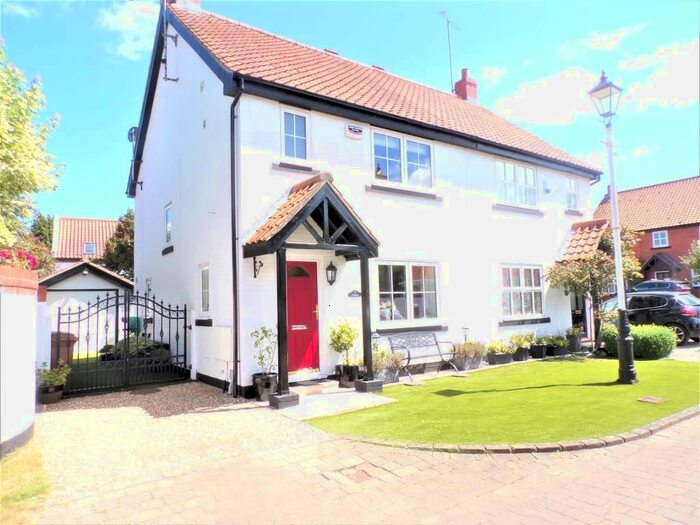 3 Bedroom Property For Sale In Bryan Mere, Bishop Burton, HU17