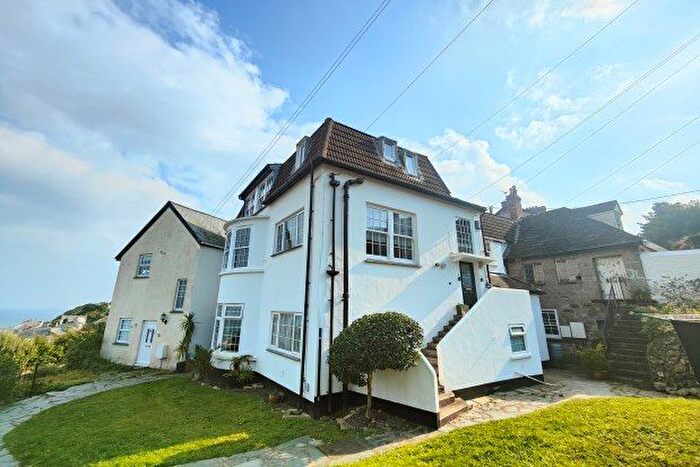 2 Bedroom Flat To Rent In Chywoone Hill, Penzance, TR18