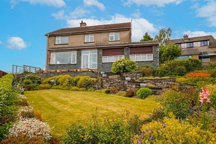 5 Bedroom Detached House For Sale In Hillcrest Seed Howe, Staveley, LA8