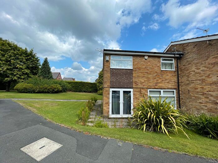 3 Bedroom Property To Rent In Carslake Avenue, Bolton, BL1