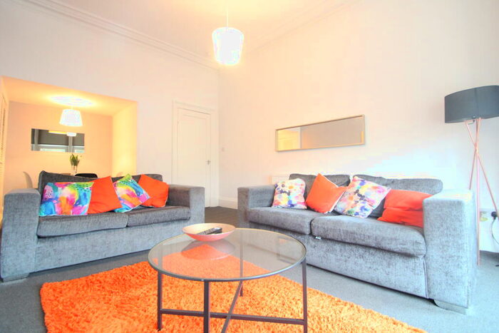 2 Bedroom Apartment To Rent In Clifford Street, Glasgow, G51