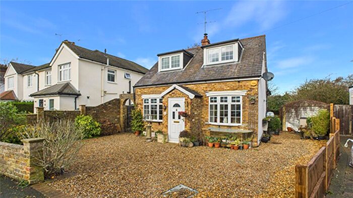 3 Bedroom Detached House For Sale In Abbey Road, Horsell, Surrey, GU21