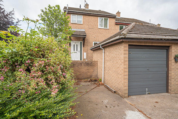 3 Bedroom Semi Detached House For Sale In Whitefield Grove, Felling Central, Felling, Gateshead, NE10
