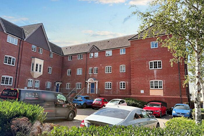 2 Bedroom Flat For Sale In Verwood, BH31