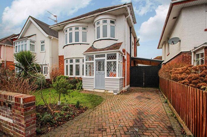 4 Bedroom Detached House To Rent In The Avenue, Bournemouth, BH9
