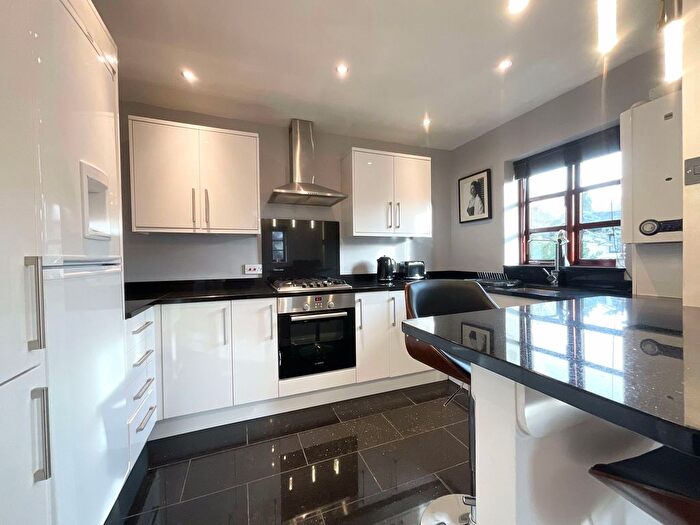 2 Bedroom Flat For Sale In Park Drive, Mill Court Park Drive, ST4