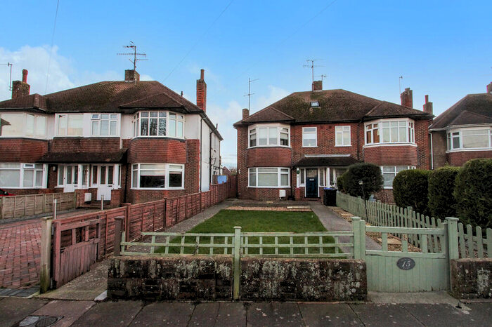 Studio To Rent In Rose Walk, Goring-by-sea, Worthing, BN12