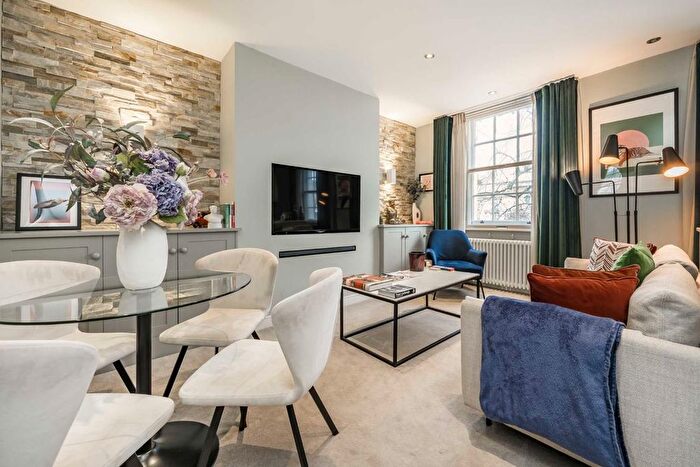 1 Bedroom Flat To Rent In Ledbury Road, London, W11