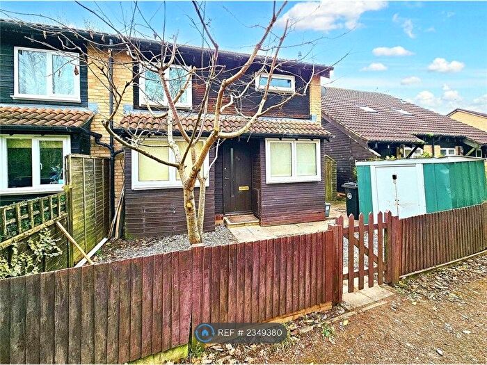 1 Bedroom End Of Terrace House To Rent In Willowmead Close, Woking, GU21