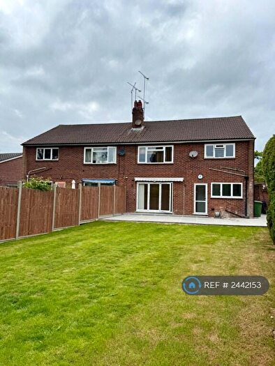 2 Bedroom Maisonette To Rent In Littlecote Place, Pinner, HA5