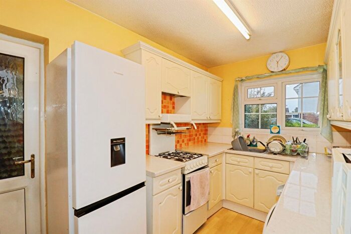 3 Bedroom Semi-detached House For Sale In Sanderling Close, Mildenhall, Bury St. Edmunds, IP28