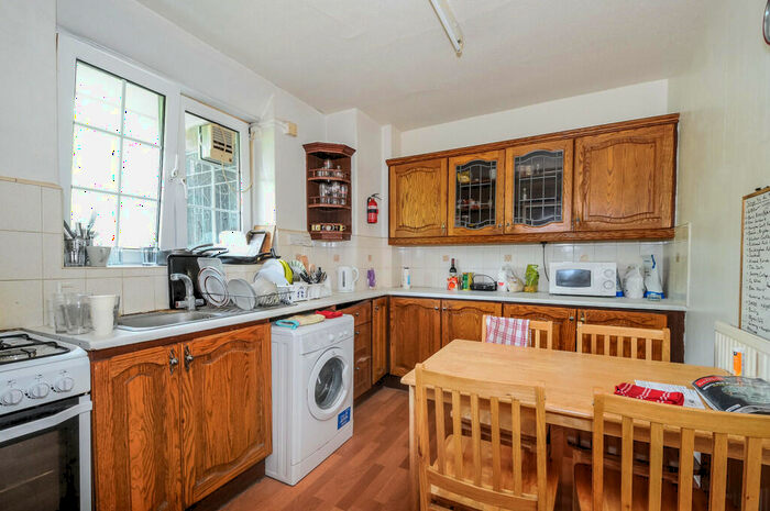 4 Bedroom Flat To Rent In Wedmore Street, N19