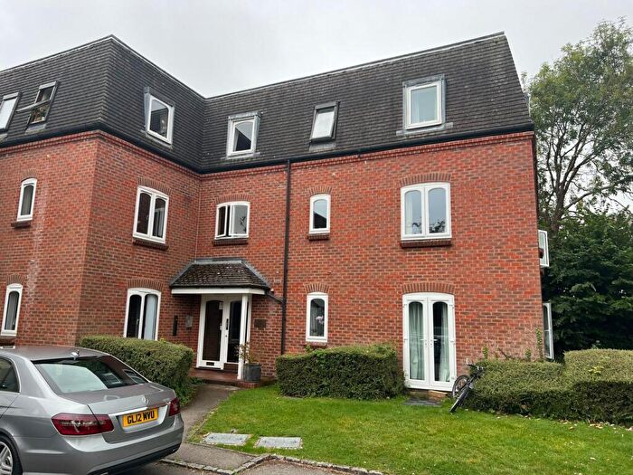 Studio To Rent In Victoria Gardens, Newbury, RG14