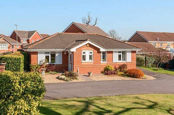 3 Bedroom Bungalow For Sale In Plantagenet Drive, Cullompton, Devon, EX15