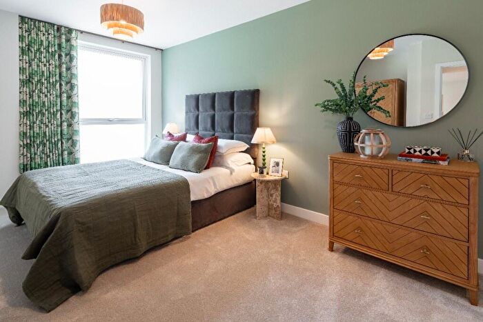 2 Bedroom Apartment For Sale In Wood Street, Walthamstow, E17