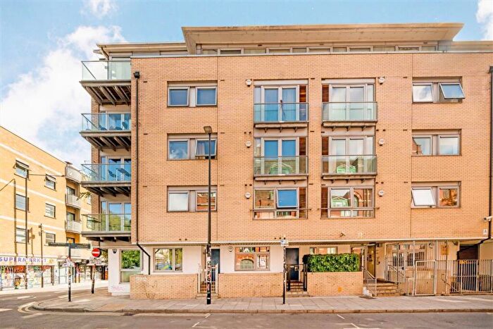 1 Bedroom Flat For Sale In Wheler Street, London, E1