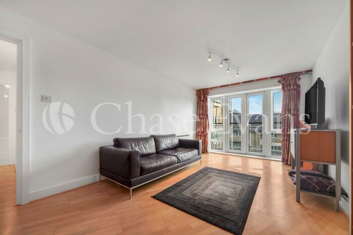 1 Bedroom Apartment To Rent In St Davids Square, Docklands, E14