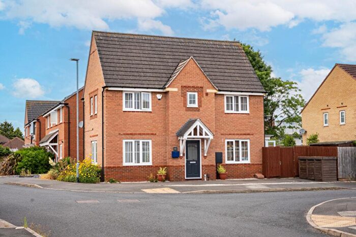 3 Bedroom Detached House For Sale In Perkins Way, Beeston, NG9