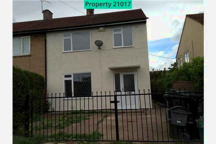 3 Bedroom Semi-Detached House To Rent In Hawthorne Avenue, Rawmarsh, Rotherham, S62