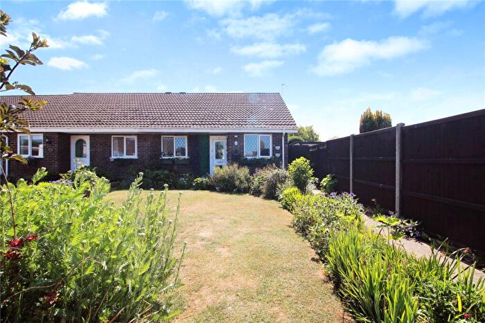 2 Bedroom Bungalow For Sale In Robin Close, Mulbarton, Norwich, Norfolk, NR14