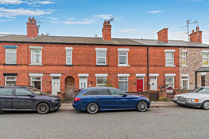 3 Bedroom Terraced House For Sale In Sleaford Road, Newark, NG24