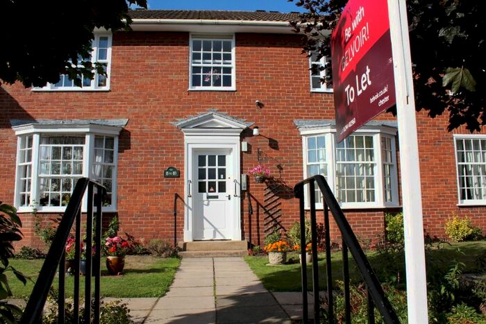 2 Bedroom Flat To Rent In Browns Lane, Handbridge, Chester, CH4