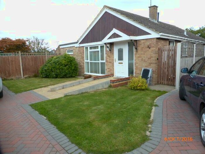 2 Bedroom Detached Bungalow To Rent In Kayte Close, Bishops Cleeve, Cheltenham, GL52