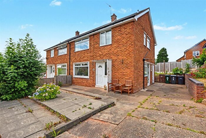 3 Bedroom Semi-Detached House For Sale In Shelford Road, Gedling, Nottingham, NG4