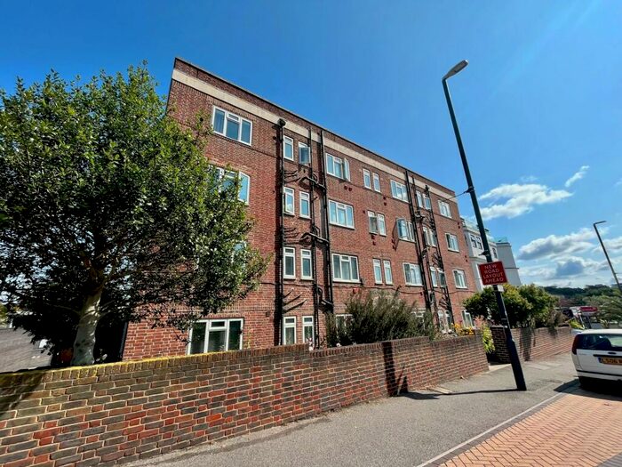 Studio To Rent In Terrace Road, Bournemouth, BH2