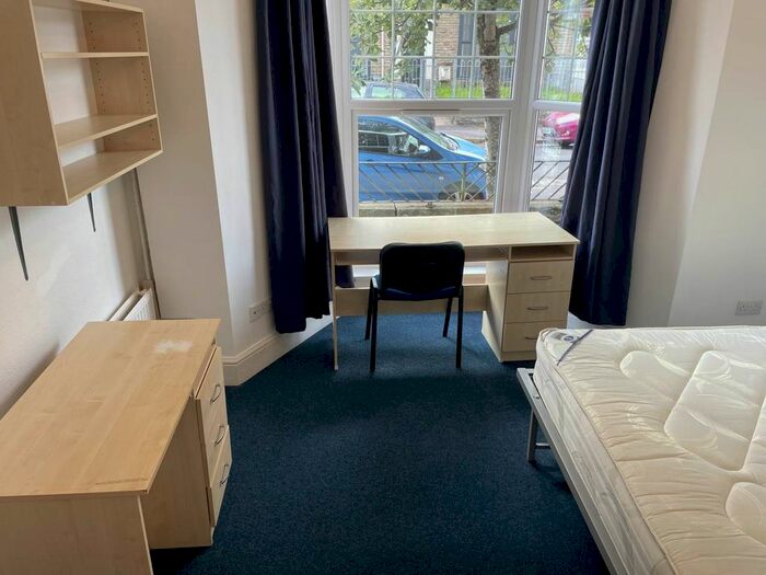 4 Bedroom Property To Rent In Aylesbury Road, Brynmill, Swansea, SA2