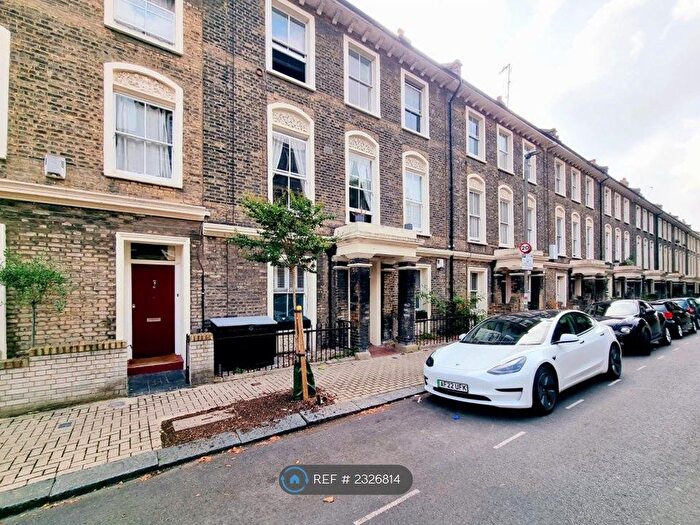 2 Bedroom Flat To Rent In St. Philip Street, London, SW8