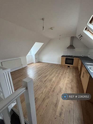 2 Bedroom Flat To Rent In Anne Gibson Court, Ramsgate, CT11