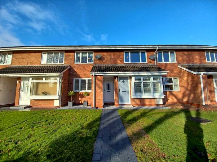 2 Bedroom Maisonette To Rent In Lyneham Gardens, Minworth, Sutton Coldfield, B76