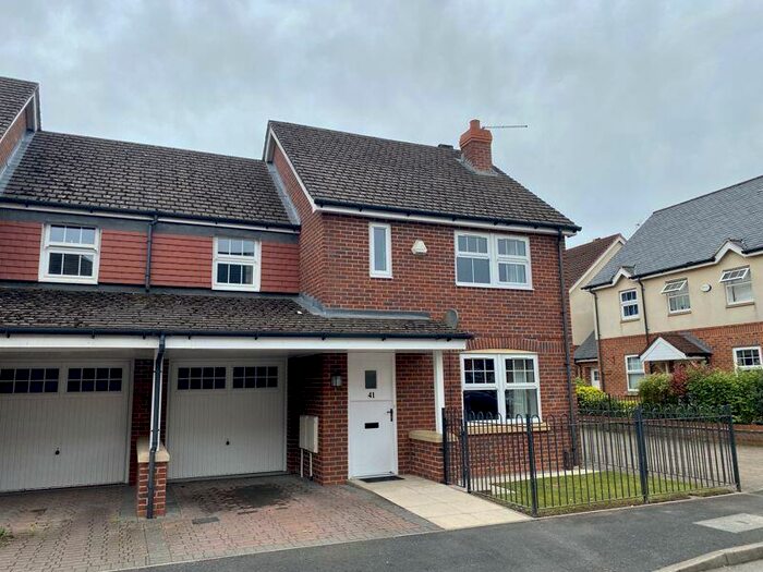 3 Bedroom Semi-Detached House To Rent In Galloway Green, Congleton, CW12