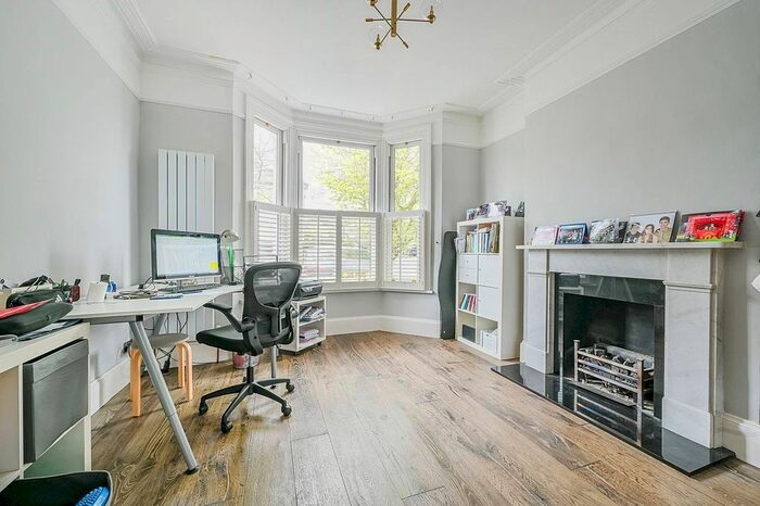 4 Bedroom Semi-detached House To Rent In Oxford Road South, Chiswick, London, W4