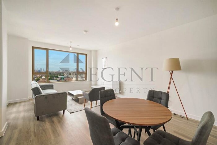 1 Bedroom Apartment To Rent In Vista Heights, Ilderton Road, SE15