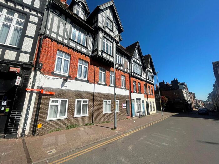 3 Bedroom Flat To Rent In High Street, Ramsgate, CT11