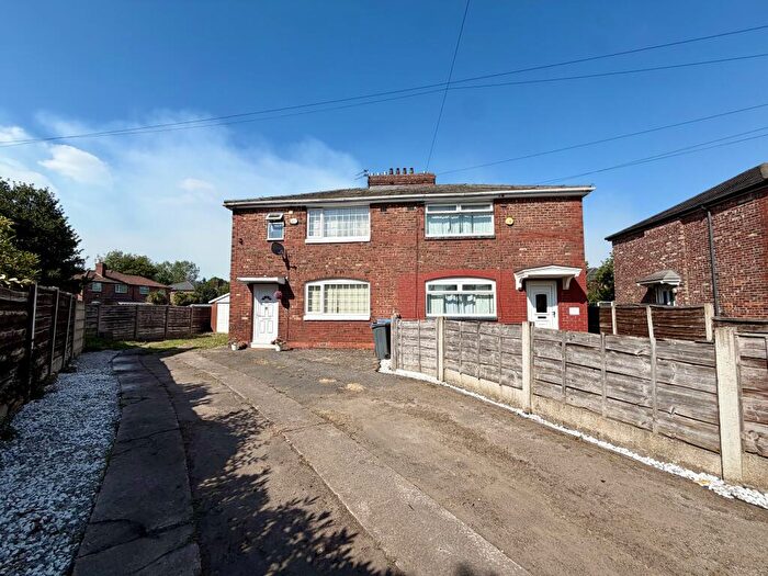 3 Bedroom Semi-Detached House To Rent In Minehead Avenue, Withington, M20