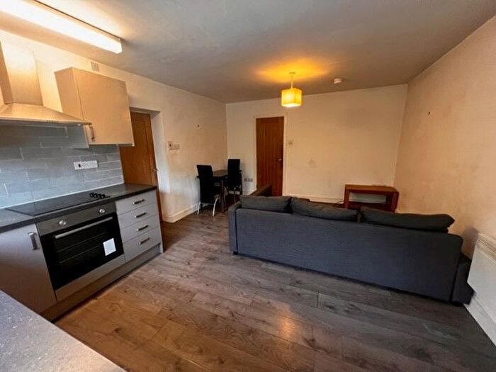 1 Bedroom Flat To Rent In Grimthorpe Terrace, Leeds, LS6