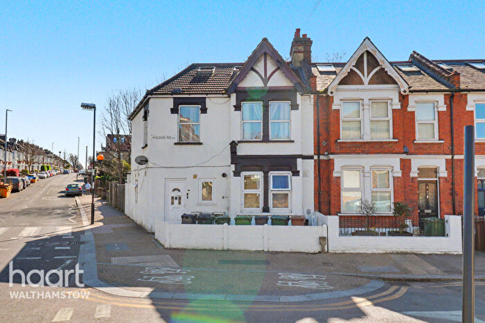 3 Bedroom Apartment For Sale In Haldan Road, Highams Park, E4