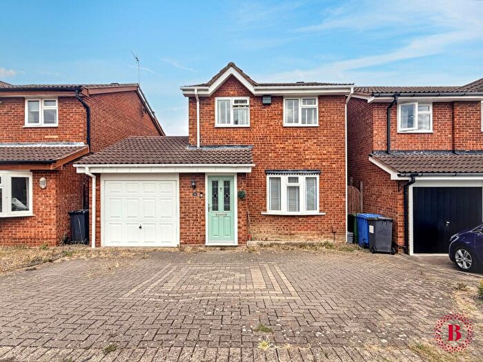 3 Bedroom Detached House For Sale In Manta Road, Dosthill, Tamworth, B77