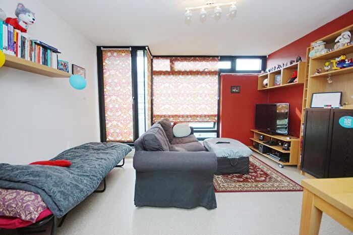 1 Bedroom Maisonette To Rent In Elm Friars Walk, Camden, NW1