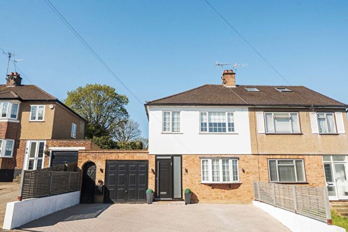 3 Bedroom Semi-detached House For Sale In Garratts Road, Bushey, WD23