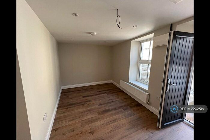 Studio To Rent In High Cross Street, St.Austell, PL25