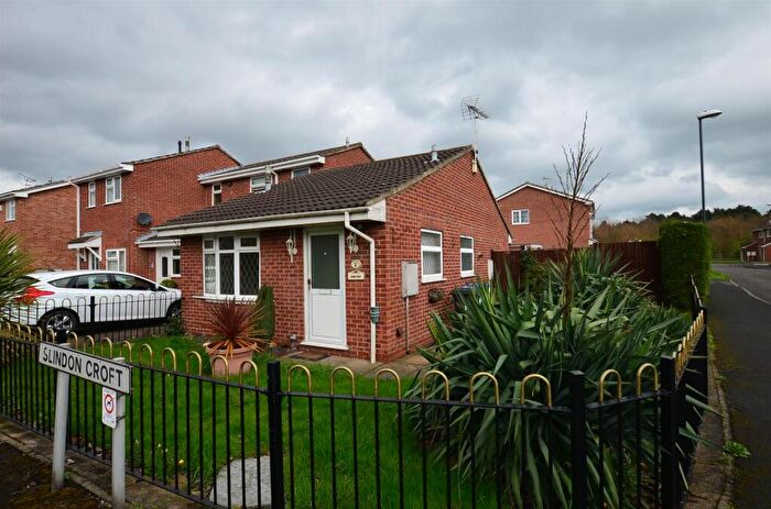 2 Bedroom Semi-Detached Bungalow To Rent In Slindon Croft, Alvaston, Derby, DE24