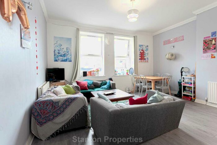 6 Bedroom Apartment To Rent In &# Pppw, Wilmslow Road, Withington, M20