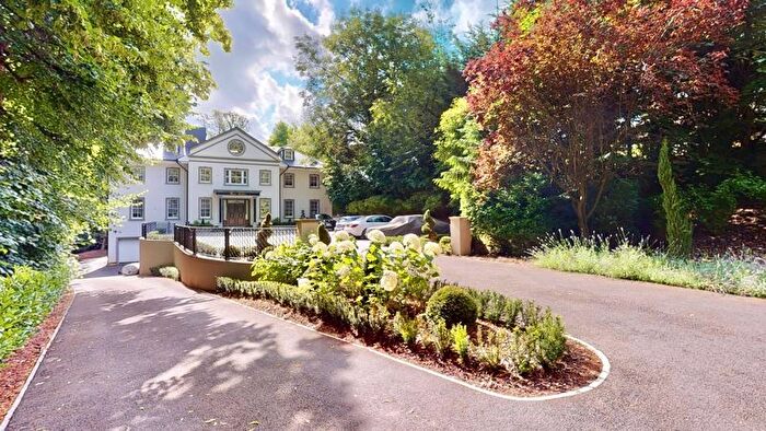 8 Bedroom Detached House For Sale In Rasehill Close, Rickmansworth, Hertfordshire, WD3